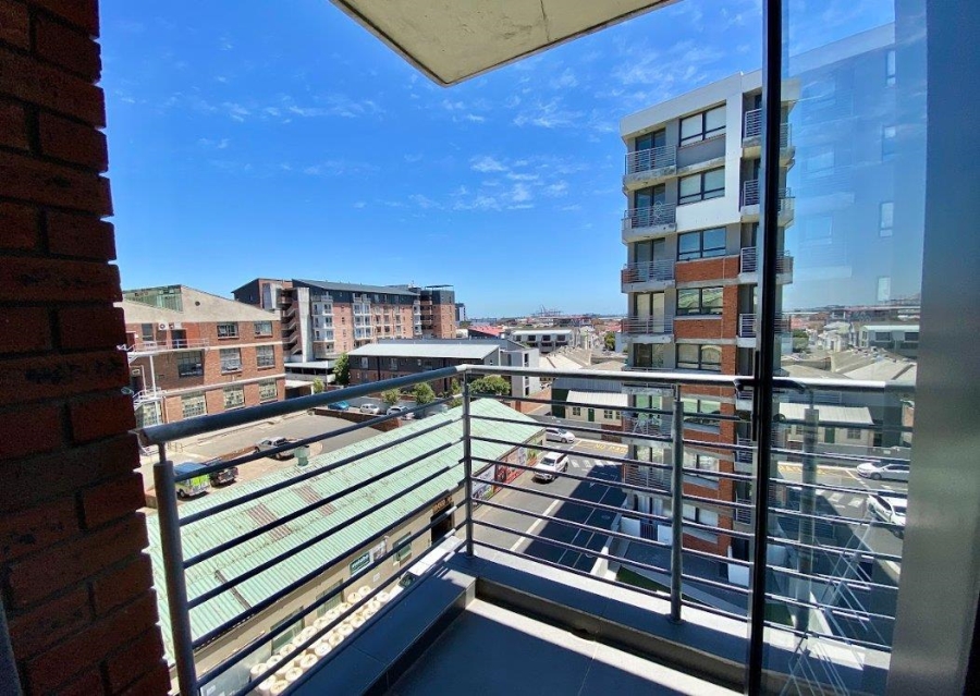To Let 2 Bedroom Property for Rent in Observatory Western Cape